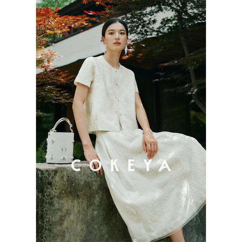 COKEYA/优雅“鎏金套”~3D浮提花手工钉珠法式衬衫半身裙套装