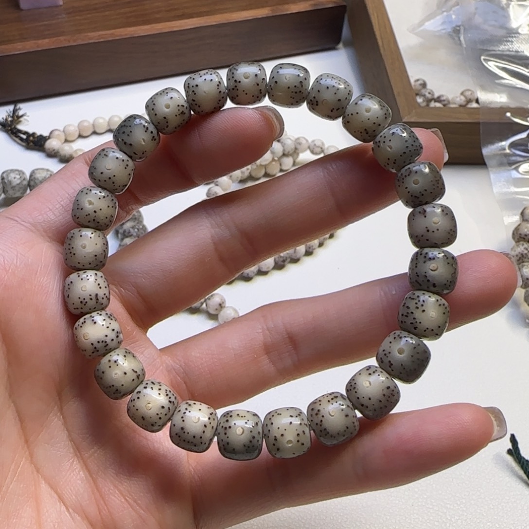 手串星月菩提石玉灰冰月朗星稀卡9