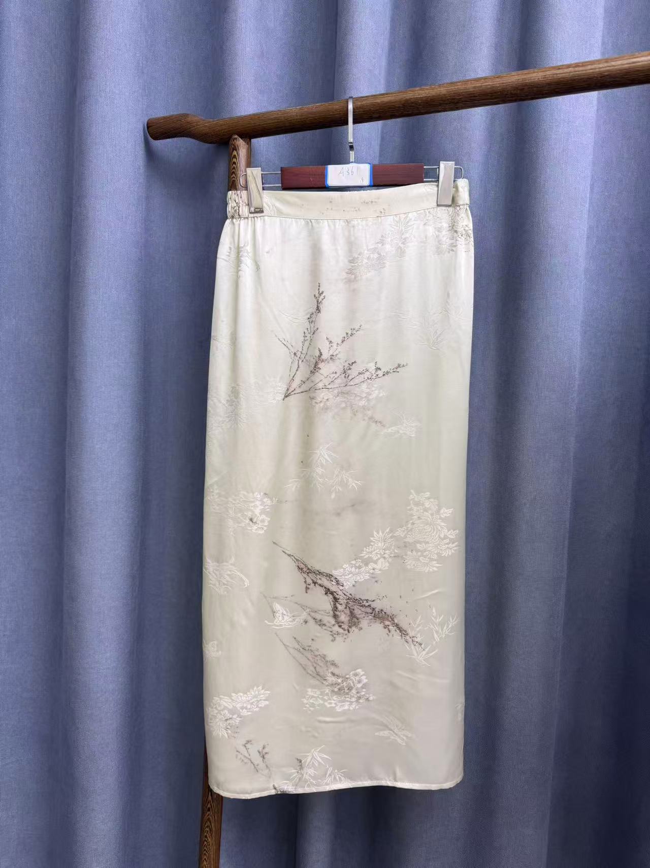 2025夏季新款休闲百搭时尚桑蚕丝半身裙女A361