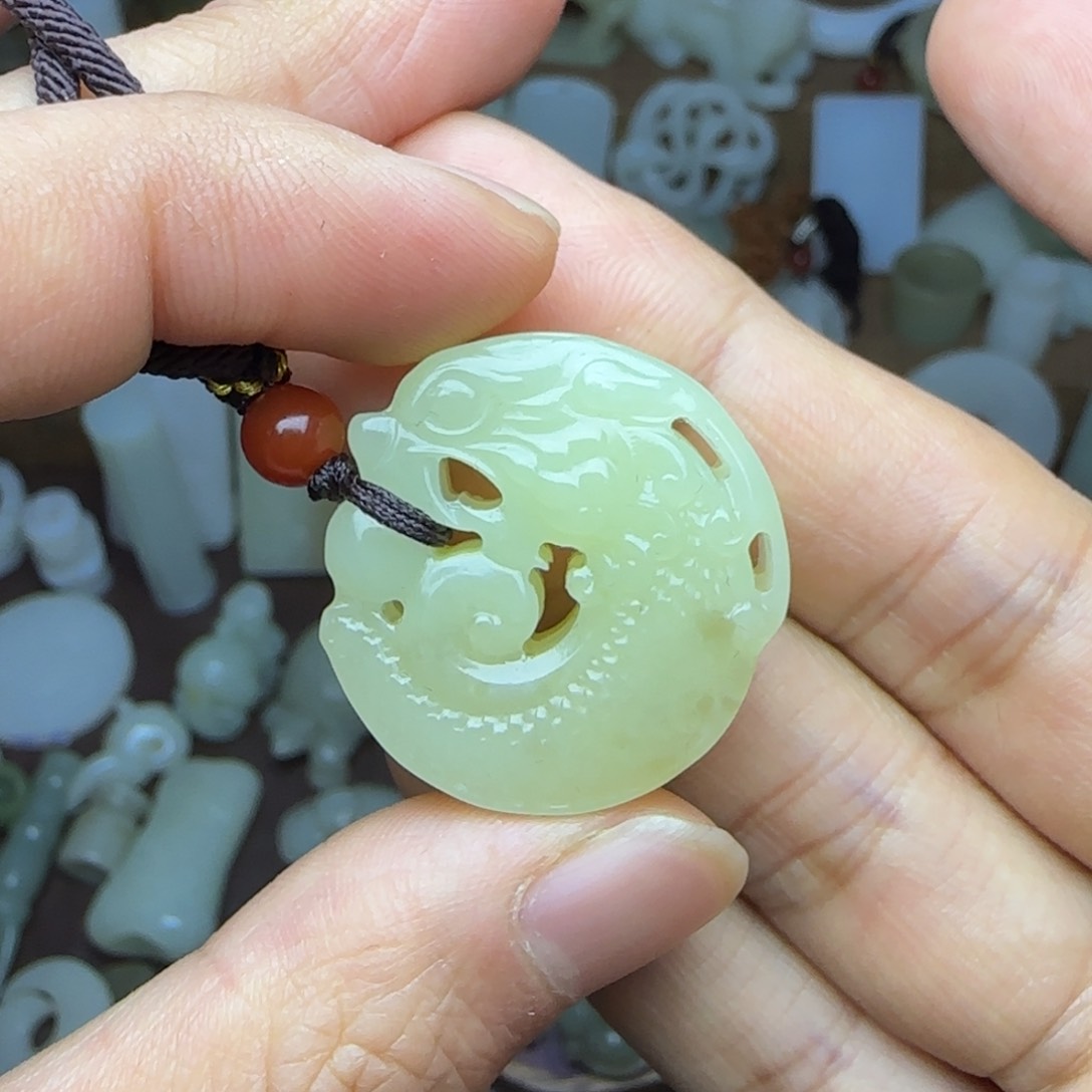 和田玉挂件未镶嵌