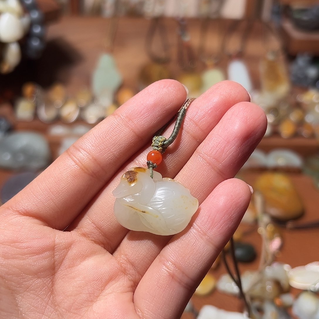 和田玉颈饰未镶嵌