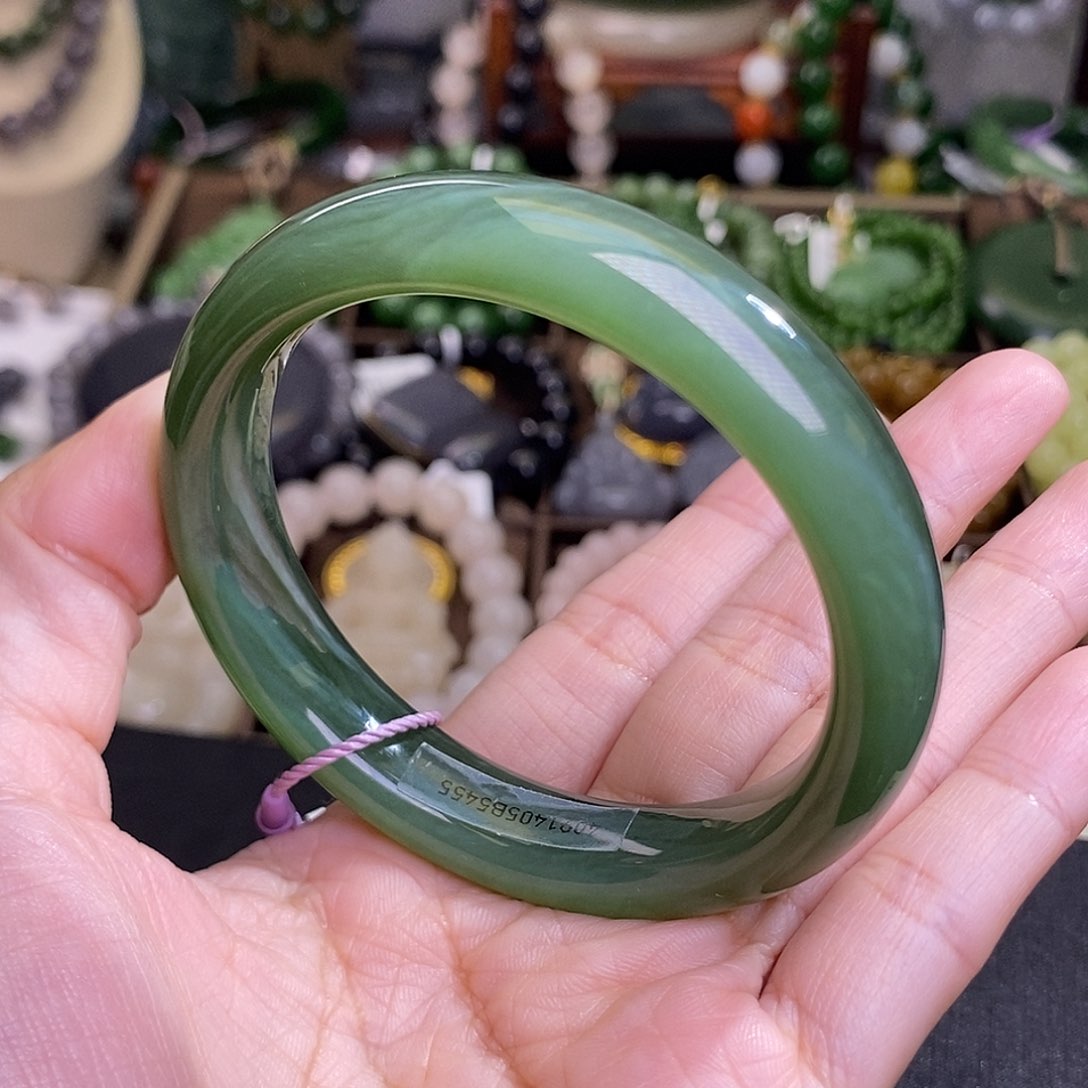 和田玉54 猫眼碧玉手镯脂膏级冰底天花板未镶嵌