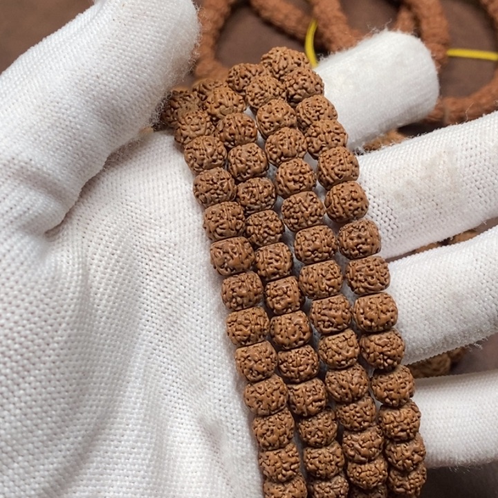 到****金刚菩提吊坠藏式闷墩龙