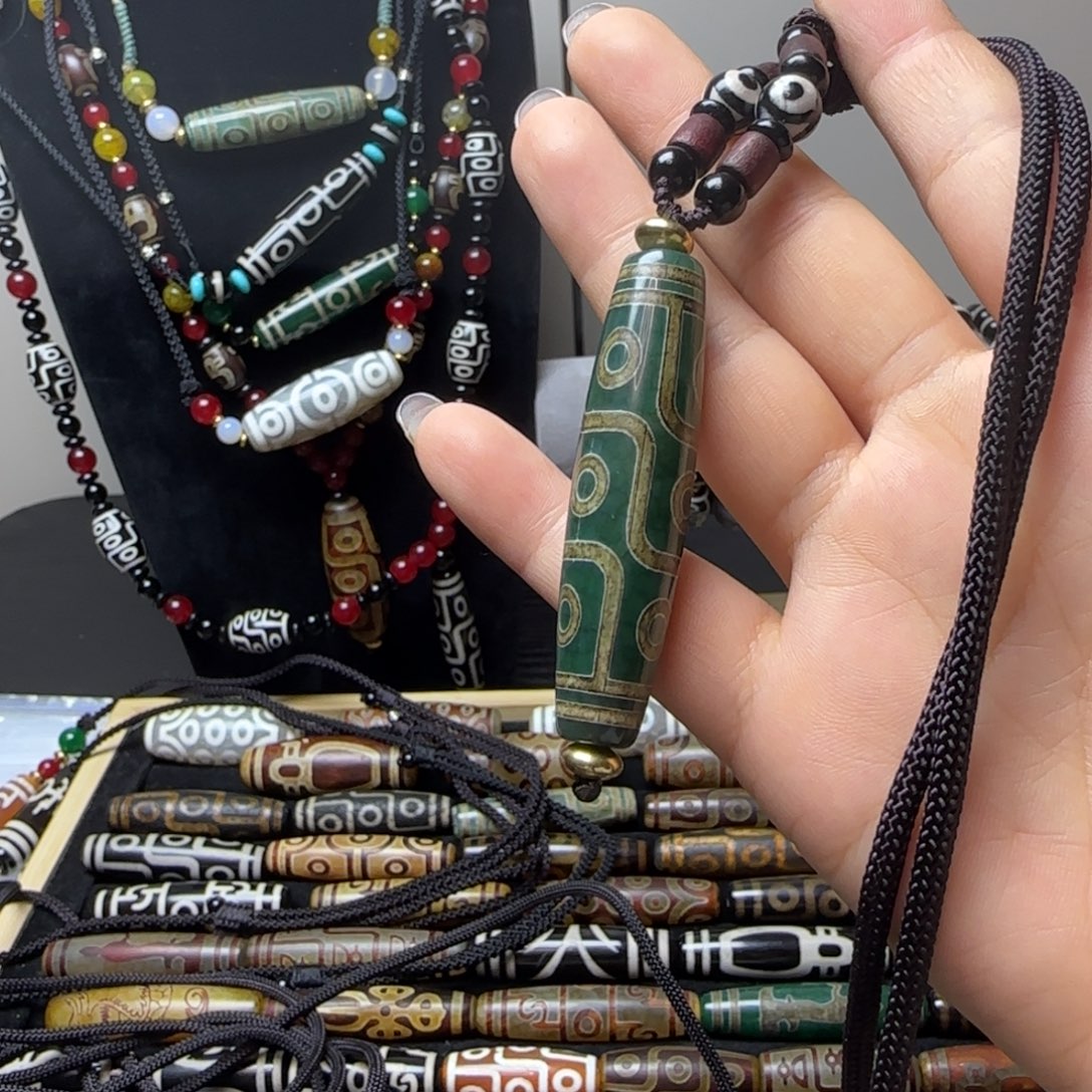 玛瑙/玉髓合金颈饰