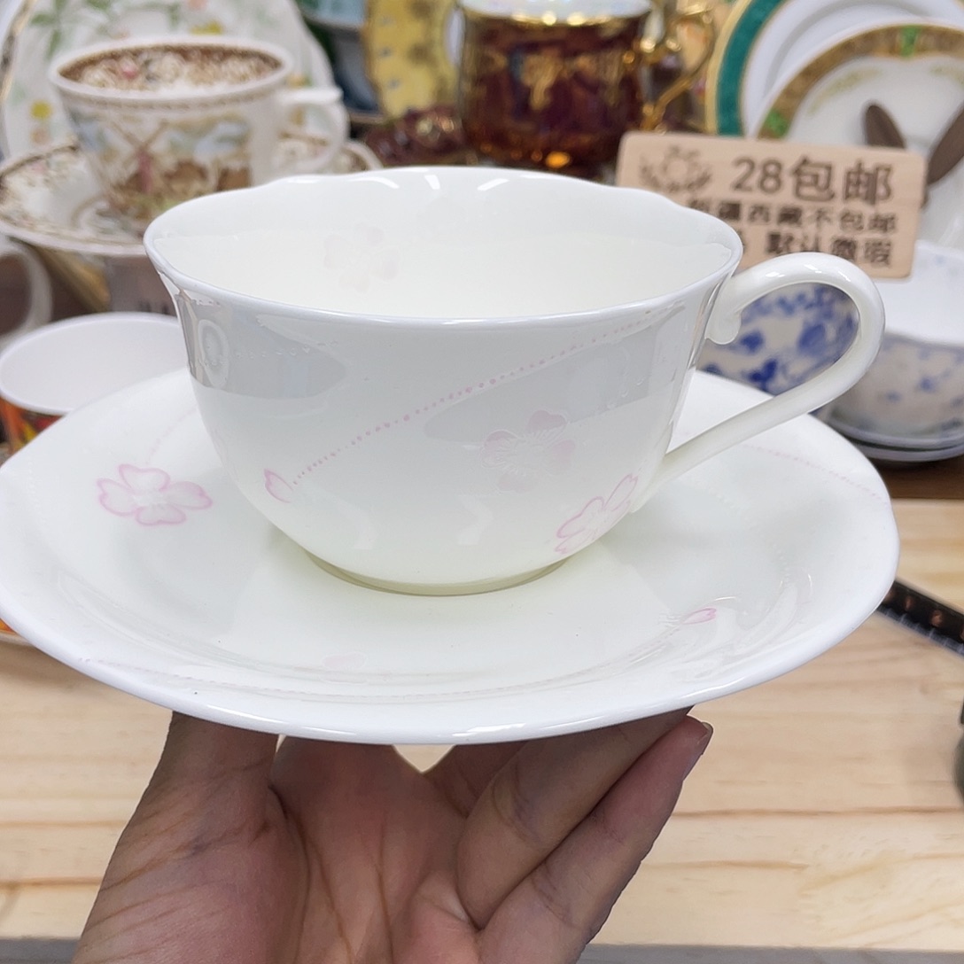 鹿屋家的美丽咖啡杯