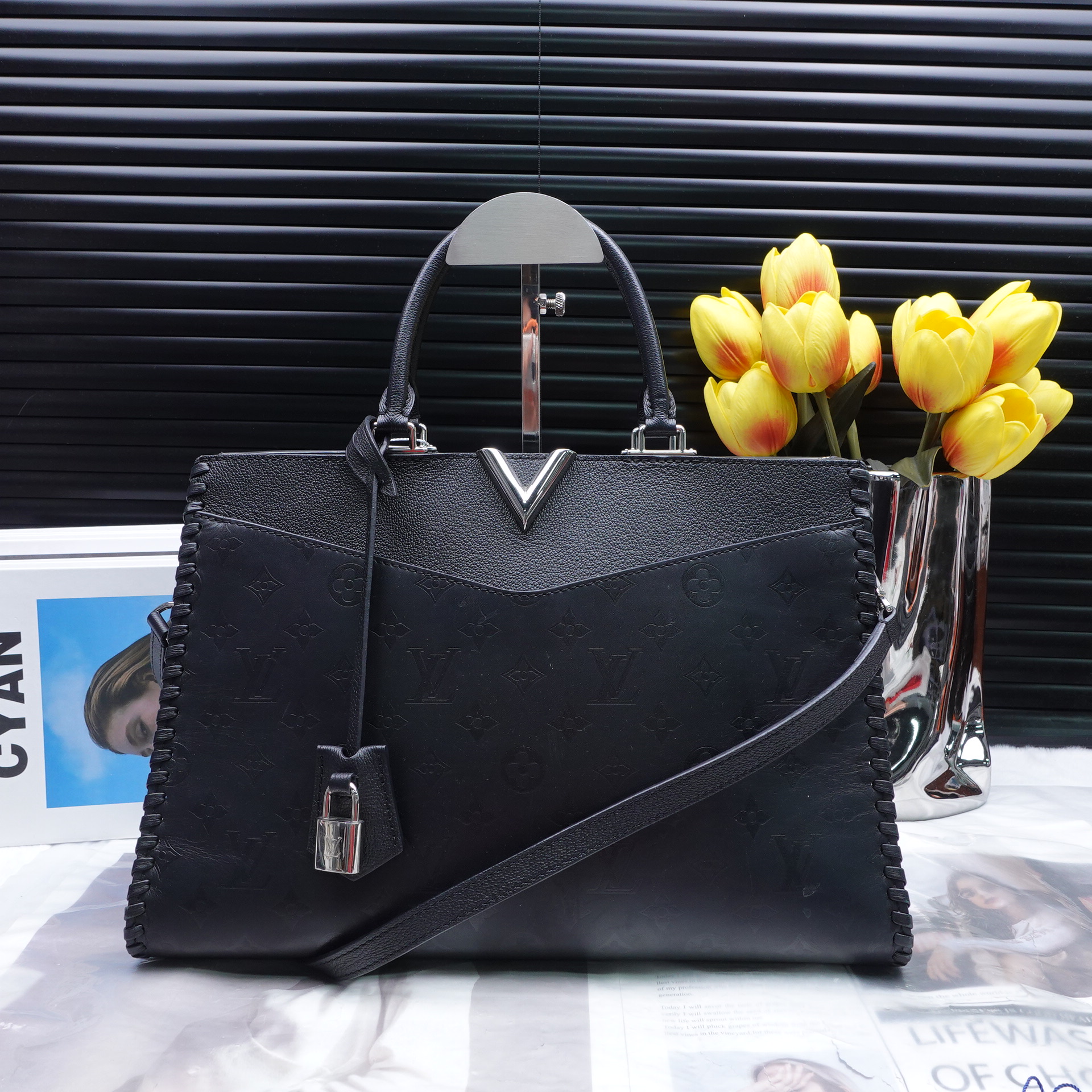 95新 LouisVuitton/路易威登 单肩包/T20311525