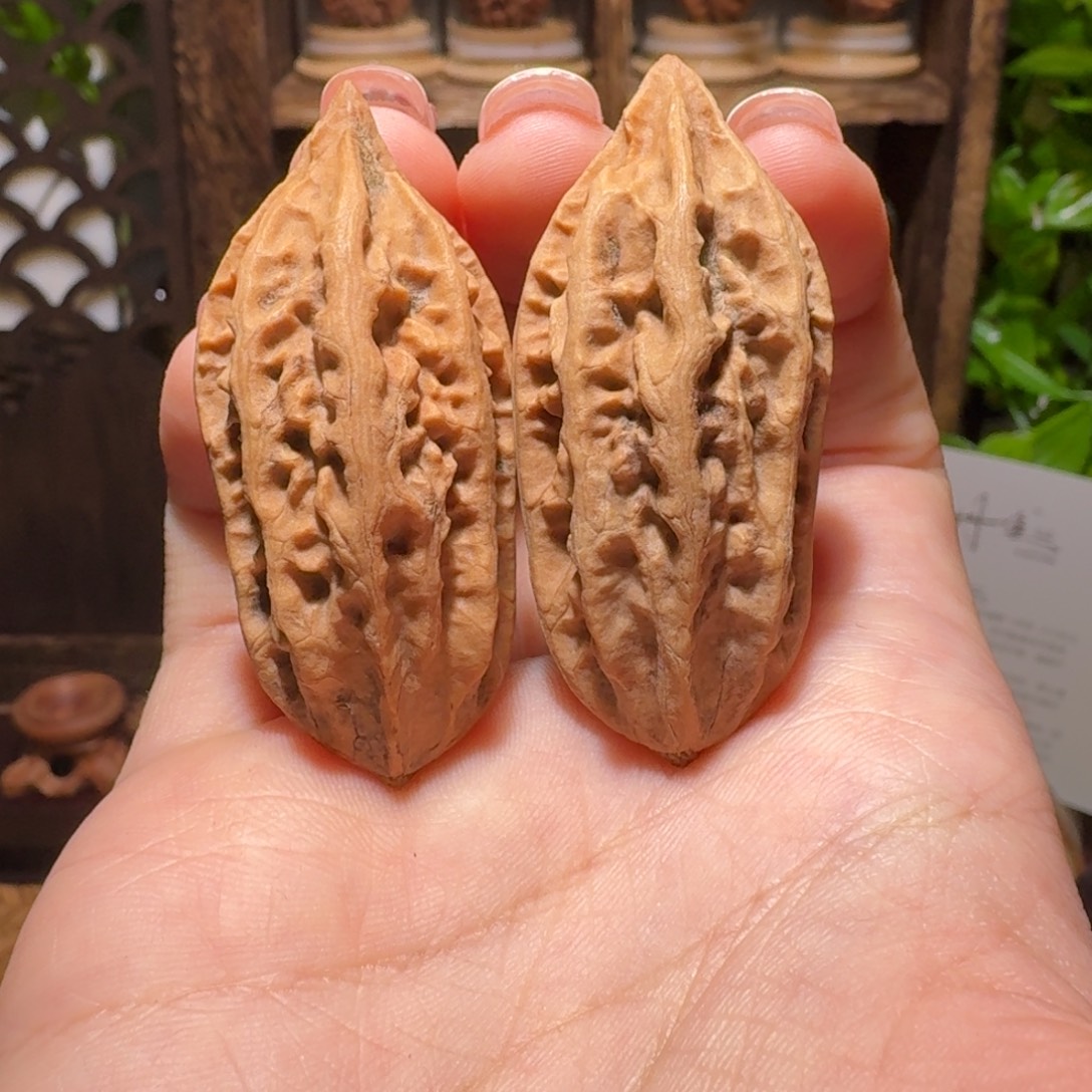 图***腾把件文玩核桃金刚瓜条