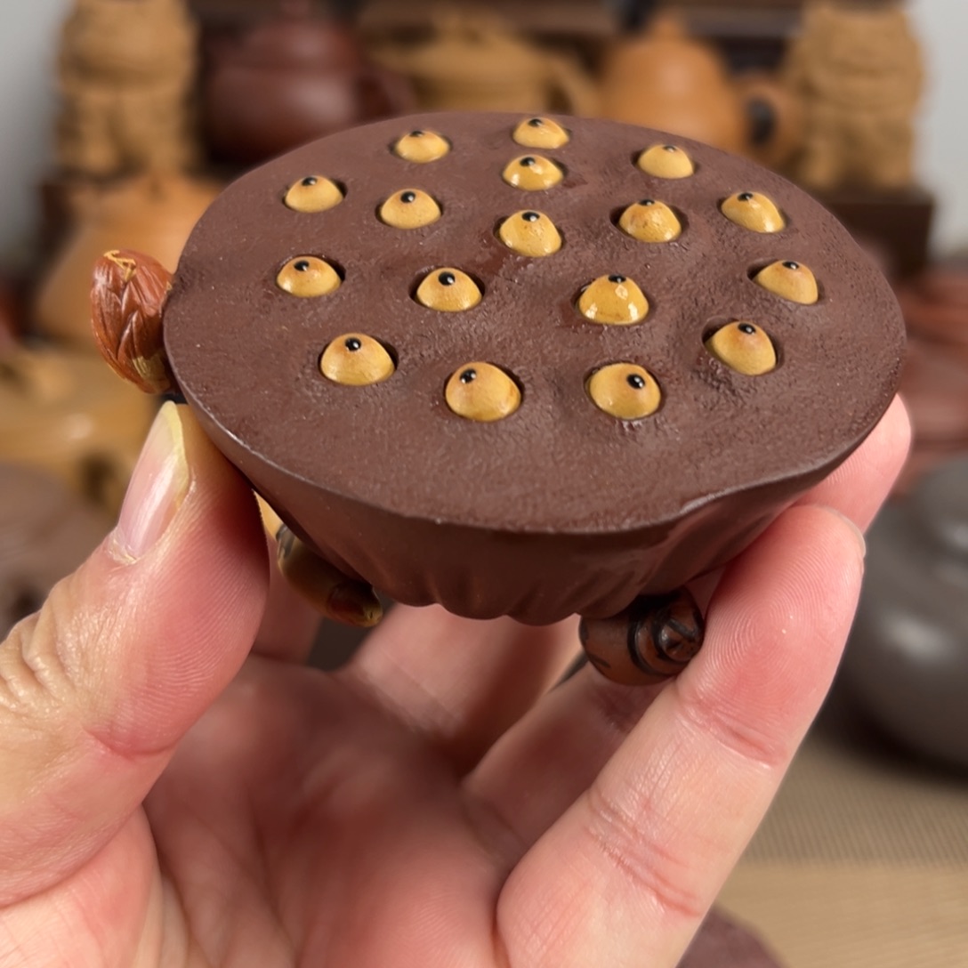 紫砂茶壶紫泥莲蓬茶宠