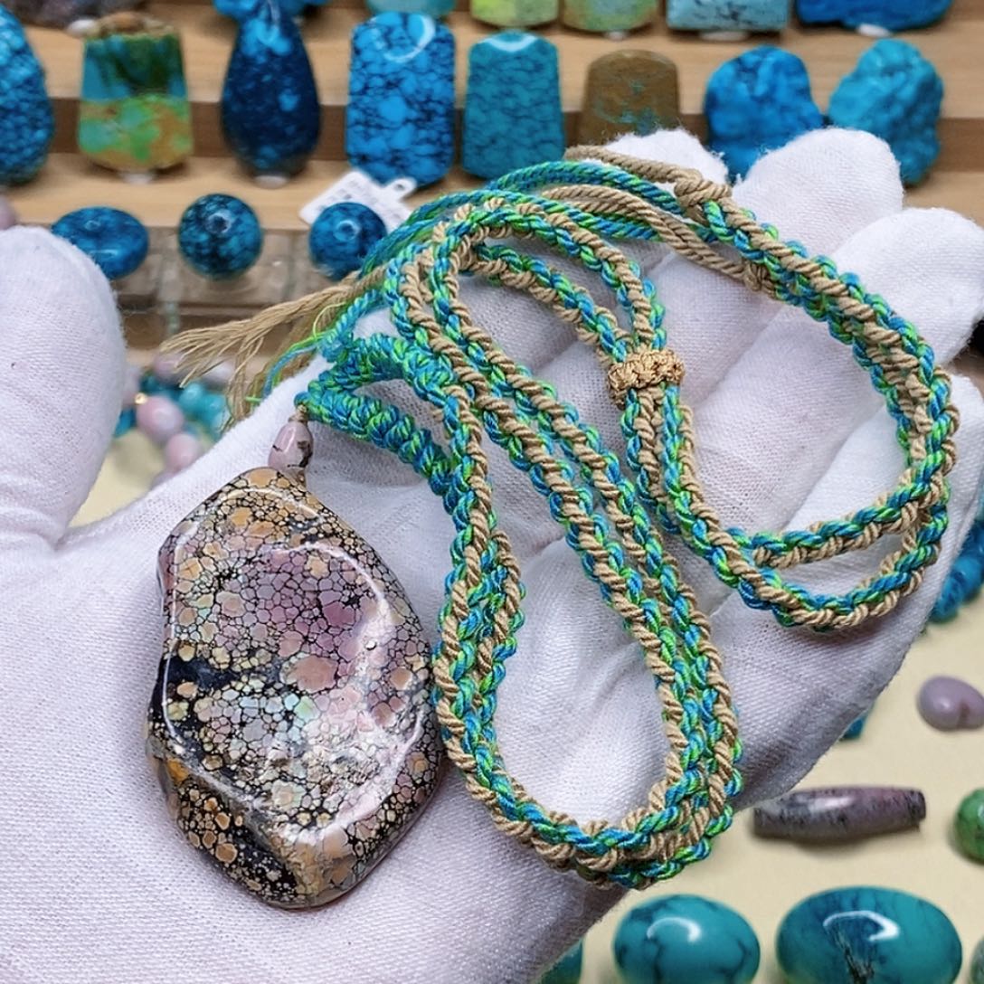 绿松石未镶嵌珠宝奇石