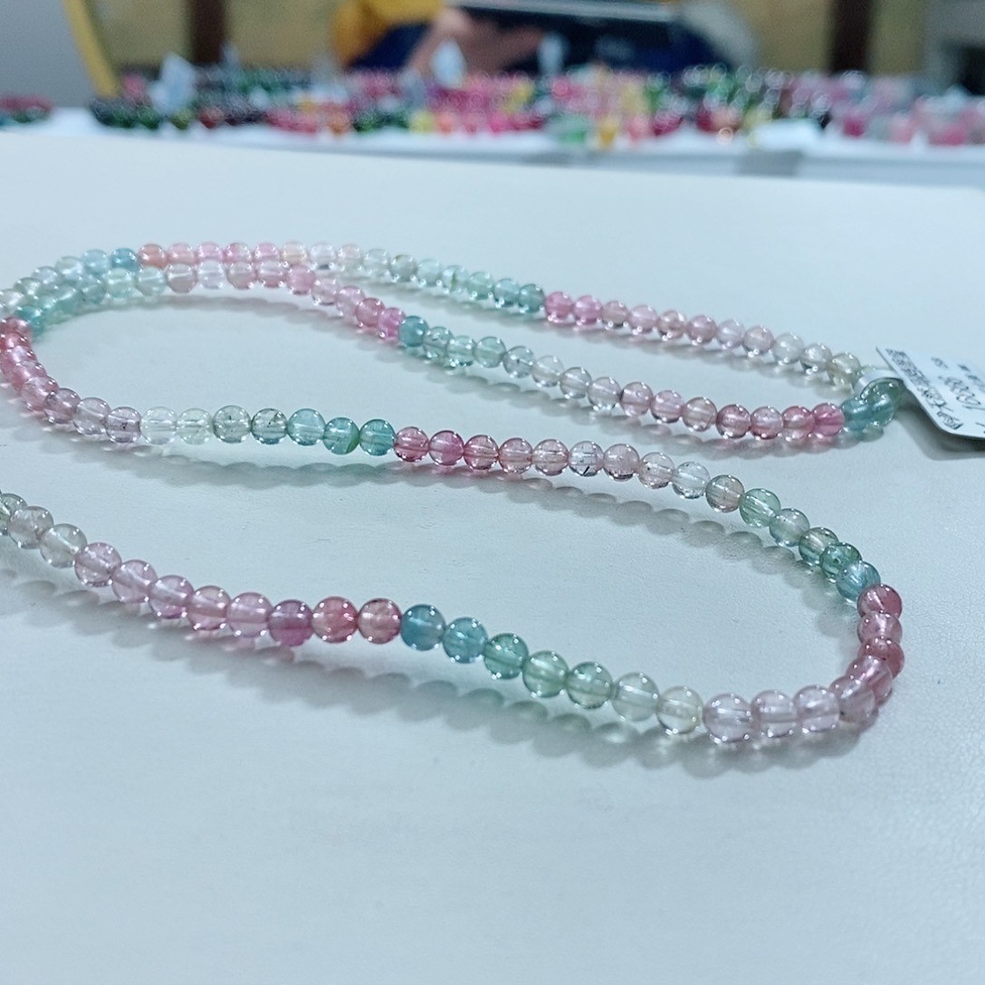 碧玺手链未镶嵌黑**包碧玺