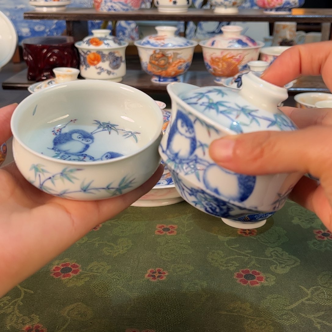 斗彩猫头鹰盖碗加杯