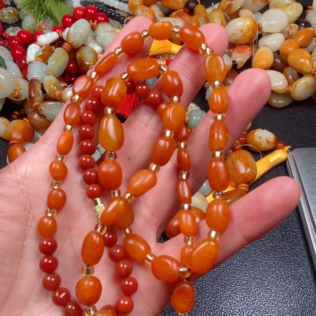 和田玉颈饰未镶嵌