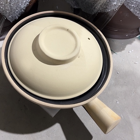 微瑕，明火，内口径23高8带盖，1.6L