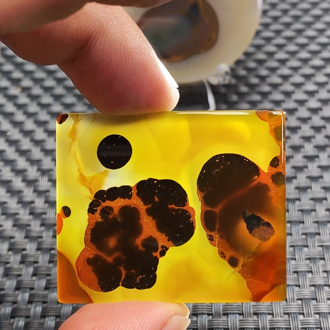 敬***阁玛瑙/玉髓未镶嵌吊坠(不含链)