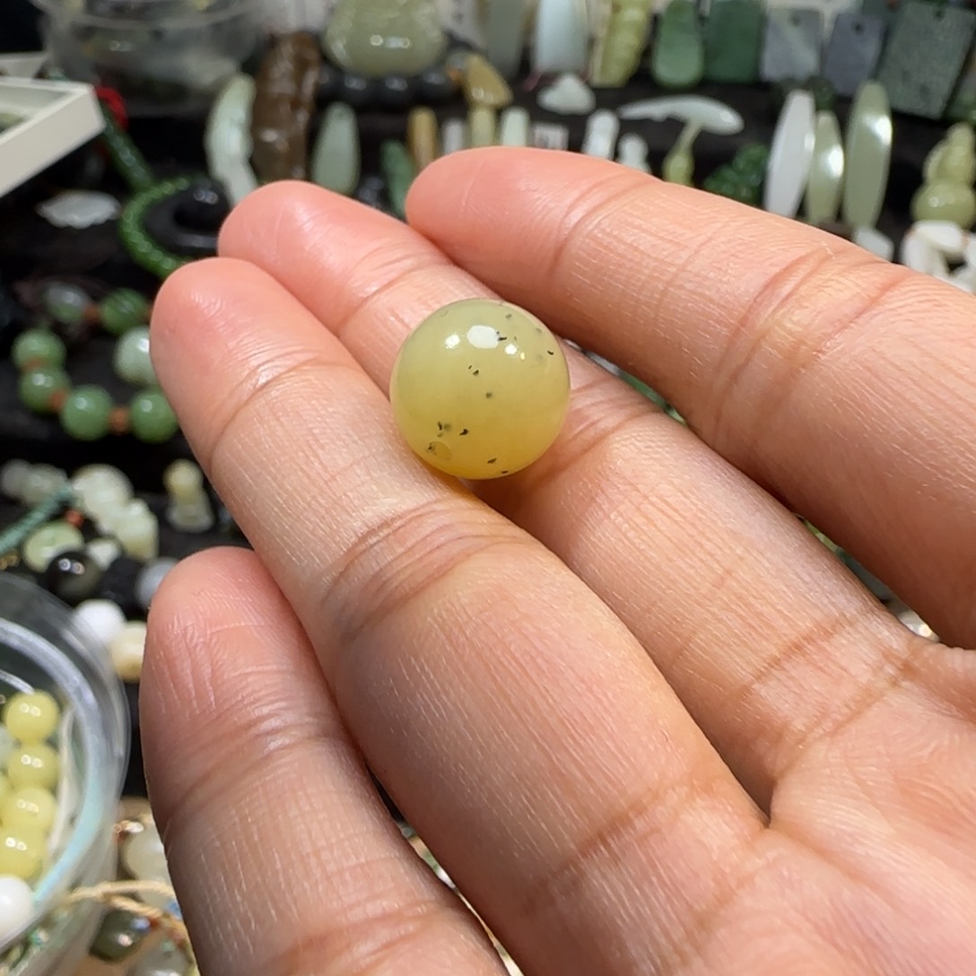 颈饰未镶嵌和田玉12mm糖青花顶珠