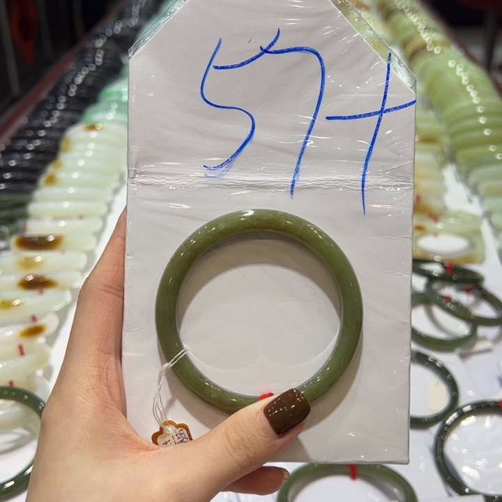 和田玉（糖玉）手镯未镶嵌