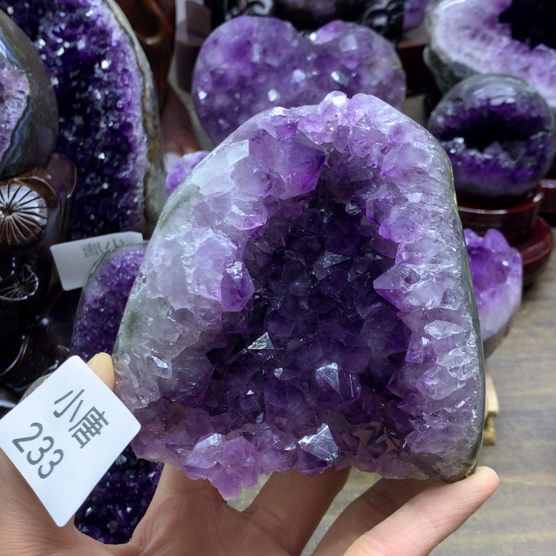 紫晶大型摆件（非配饰）未镶嵌