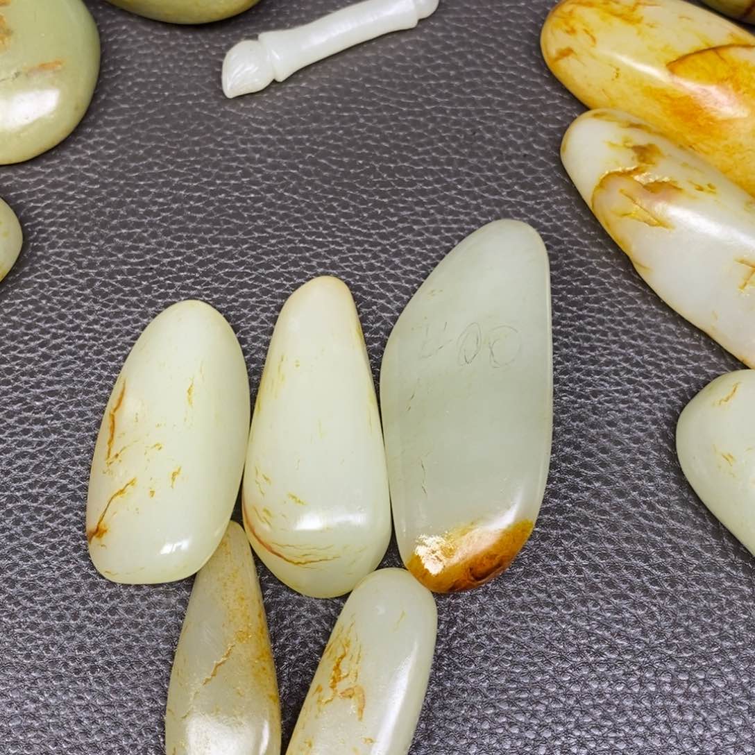 和田玉挂件^_^未镶嵌魏*彪