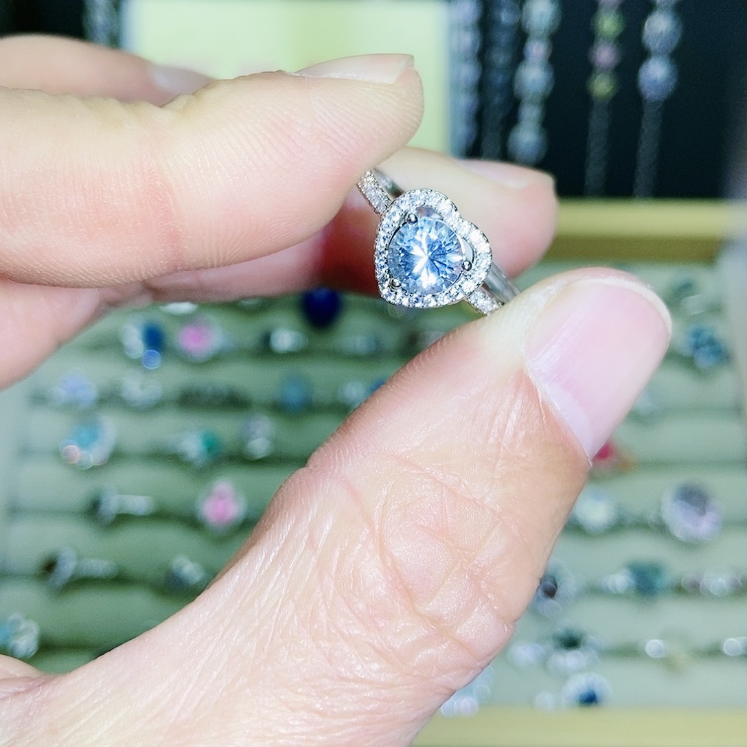 【闪购商品】未镶嵌戒指托帕石