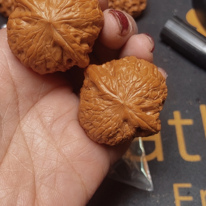 文玩核桃吊坠文玩54