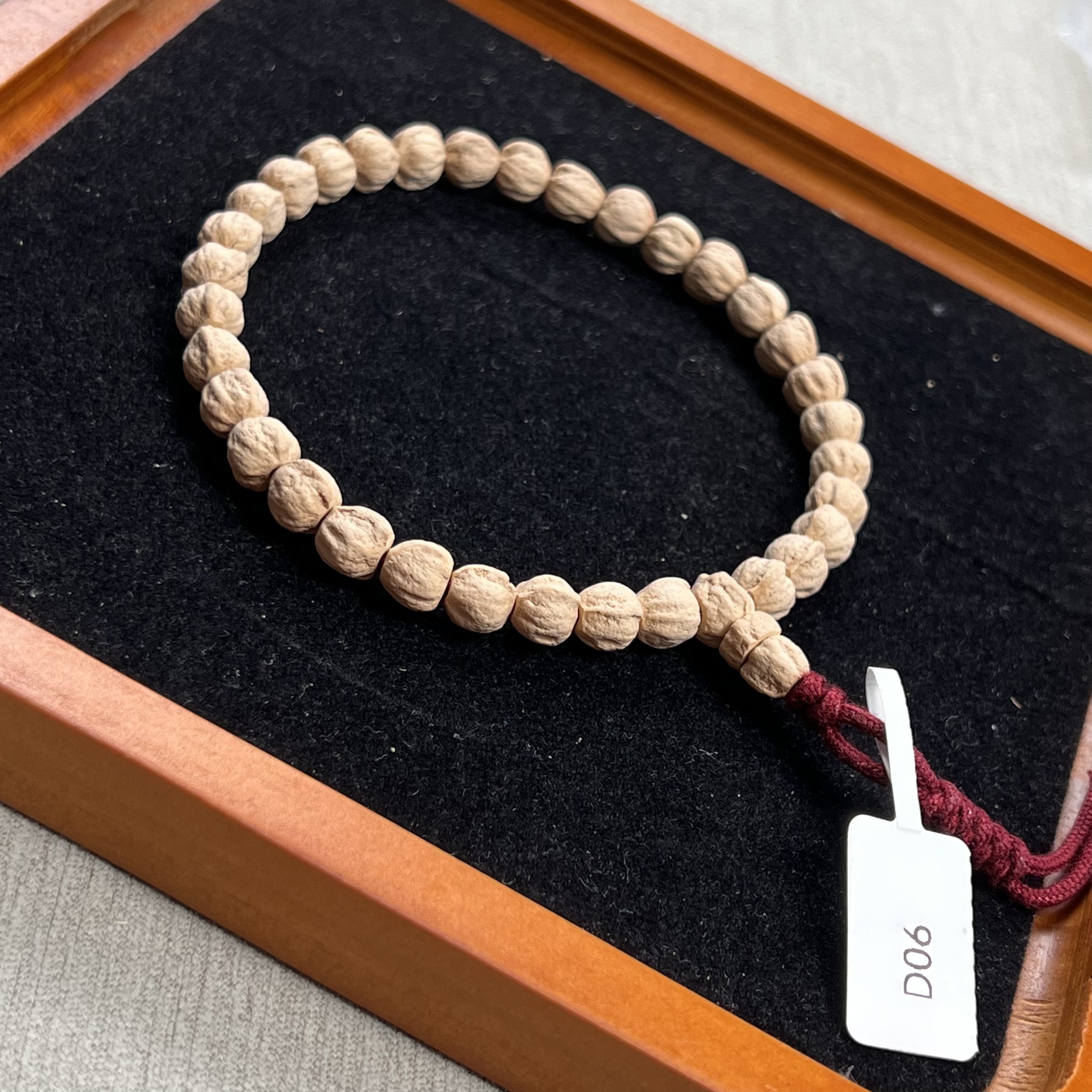 D06国朝文玩 天然热振百香籽菩提【规格不定随机发】