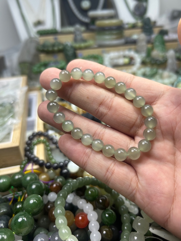 天然青海野牛沟晴水猫眼手串