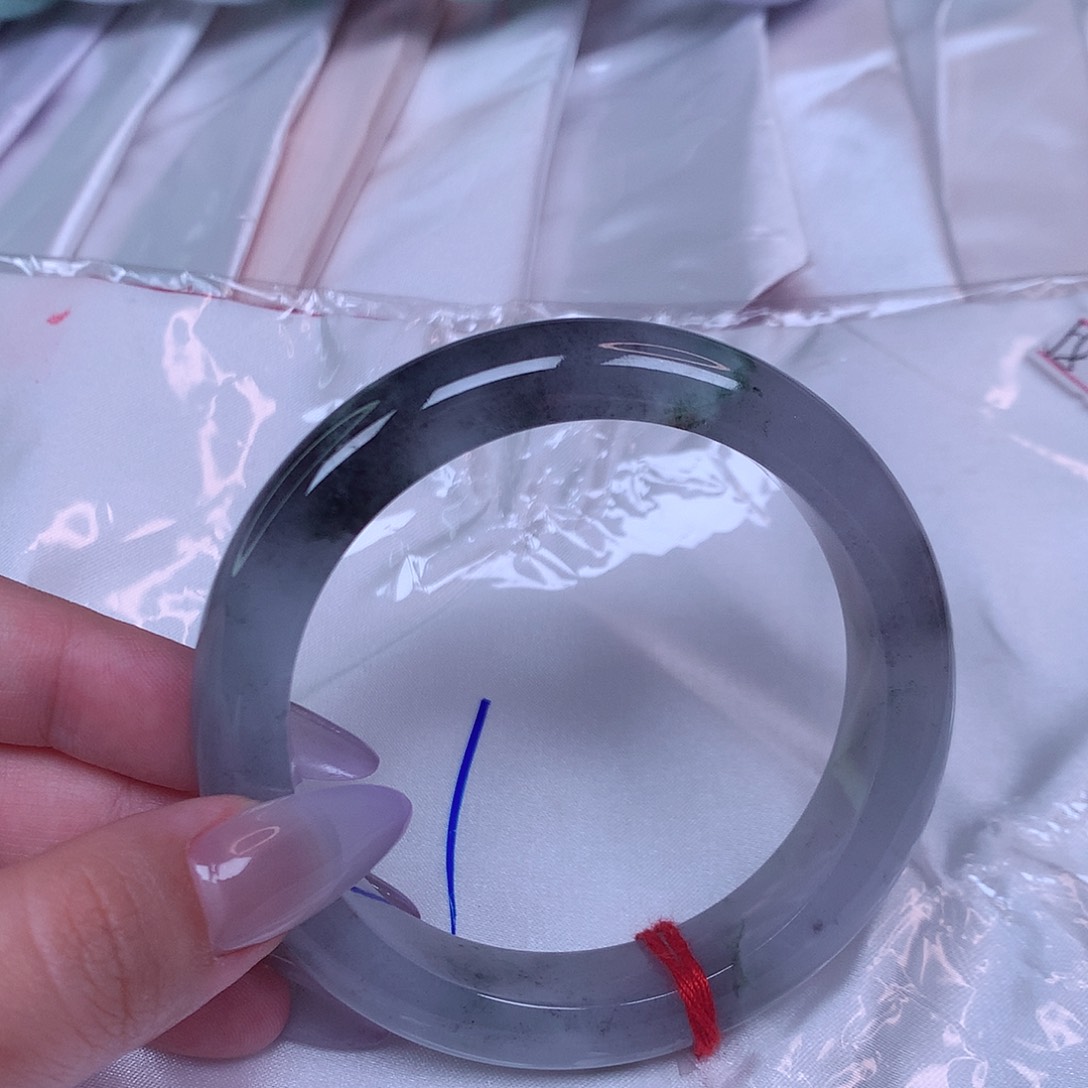 翡翠手镯未镶嵌58圈口