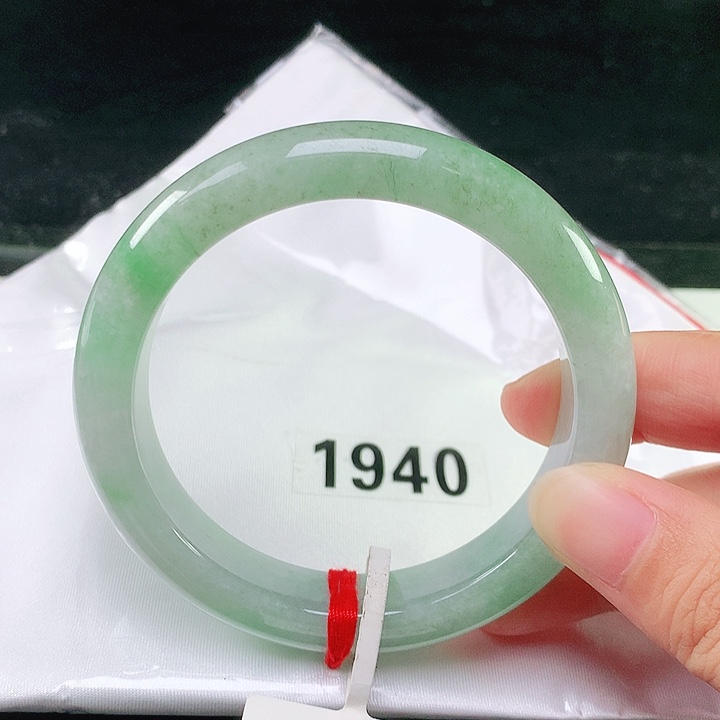 未镶嵌手镯翡翠翡翠手镯