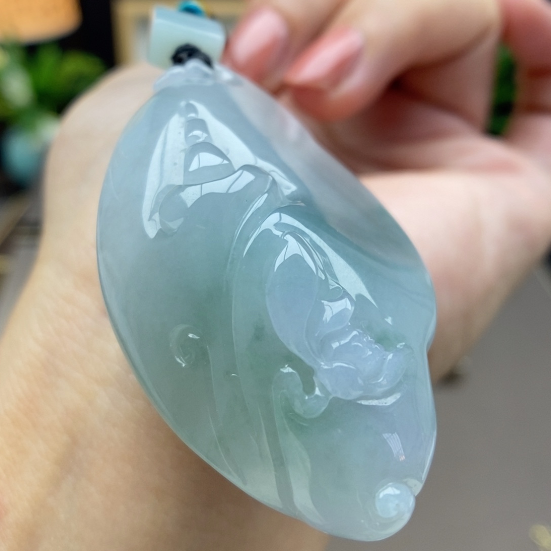 翡翠未镶嵌颈饰吊坠55