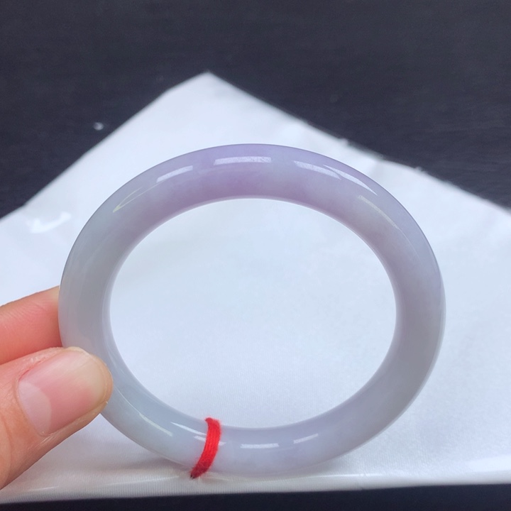 翡翠未镶嵌手镯（圆镯）52圈