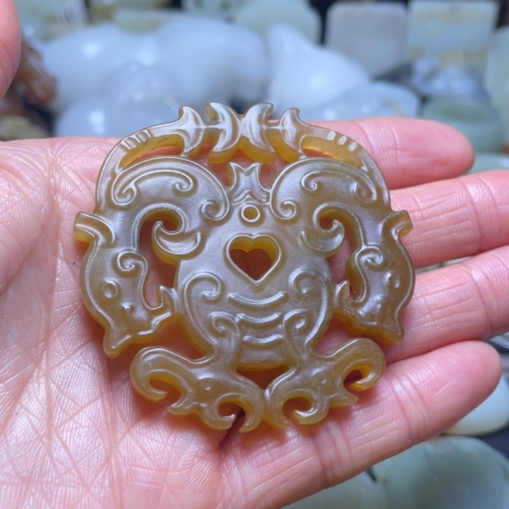 和田玉挂件未镶嵌