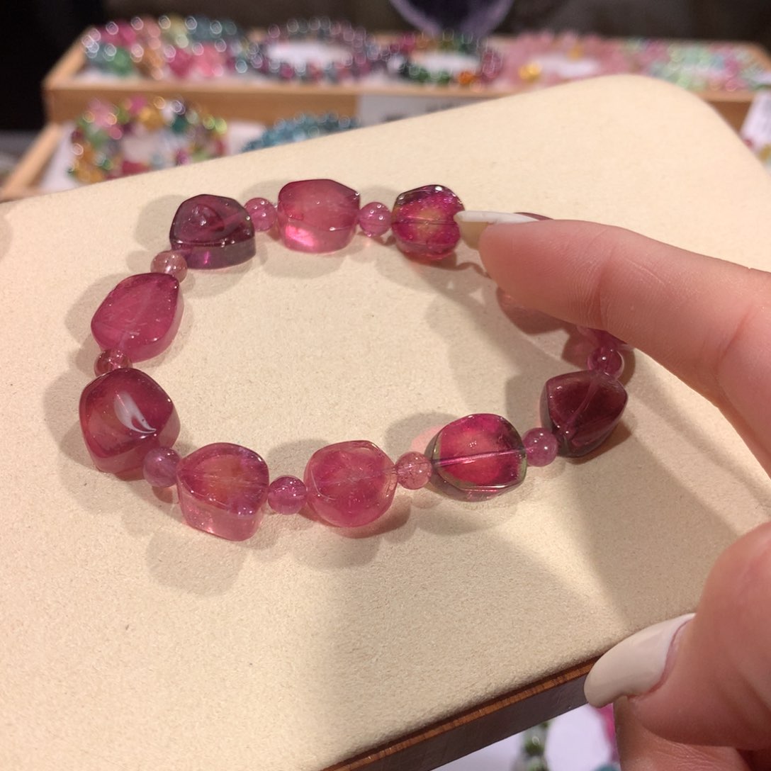 碧玺多样性发货一件未镶嵌