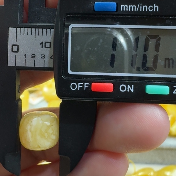琥珀裸石未镶嵌凨***夙老型16号
