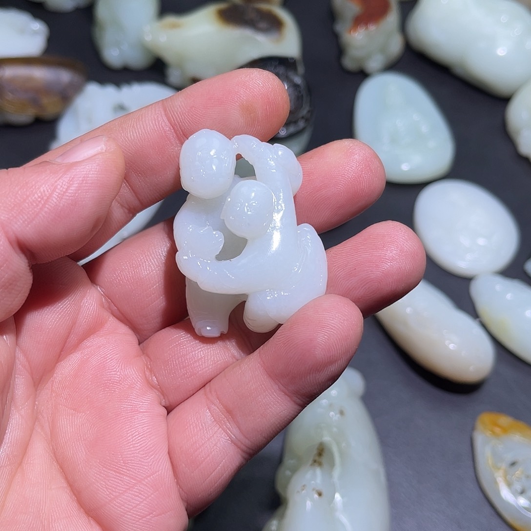 和田玉未镶嵌挂件