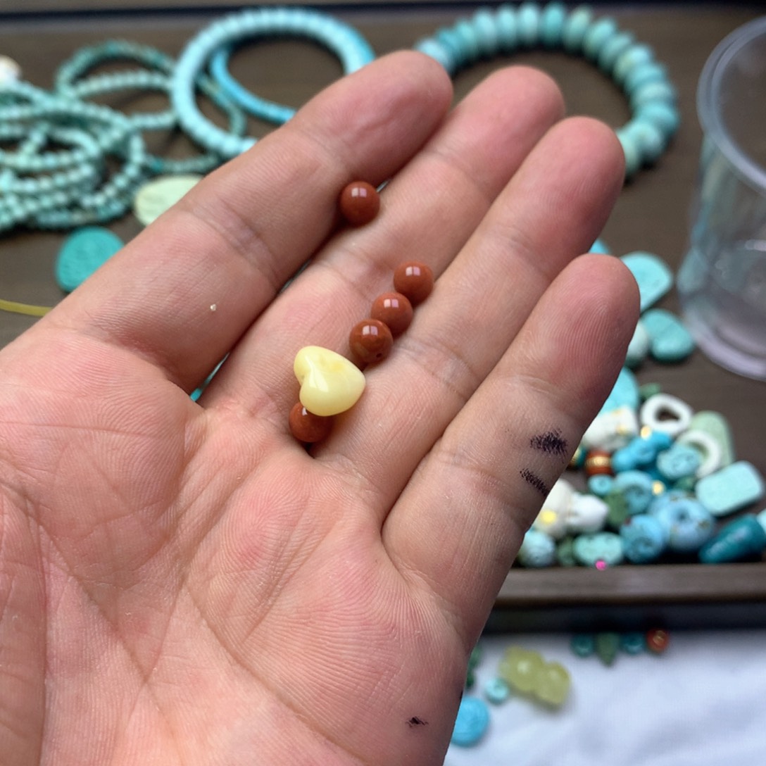 南红玛瑙雕刻未镶嵌