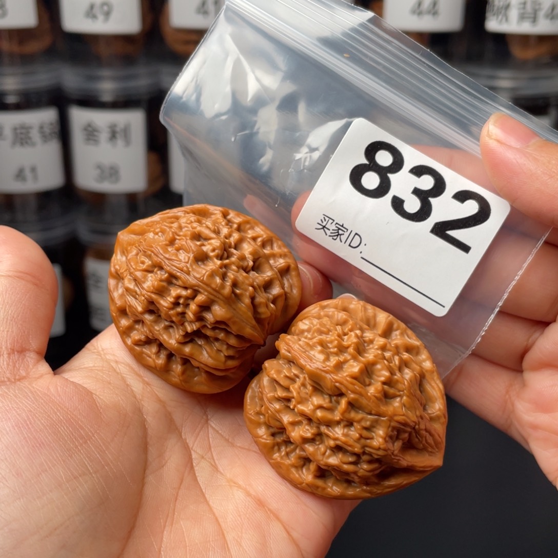 文玩核桃把件43虎头王