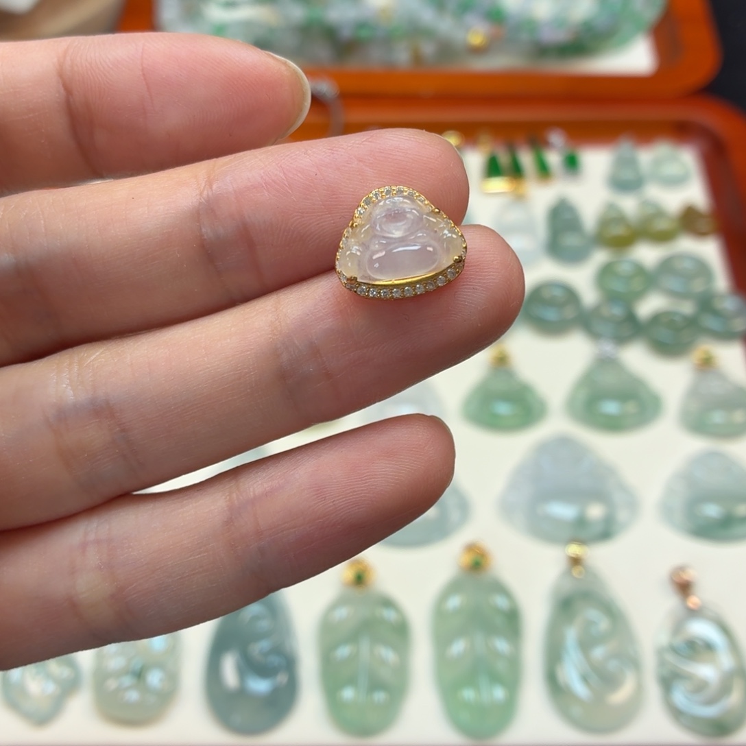 翡翠银S925镶嵌颈饰佛公