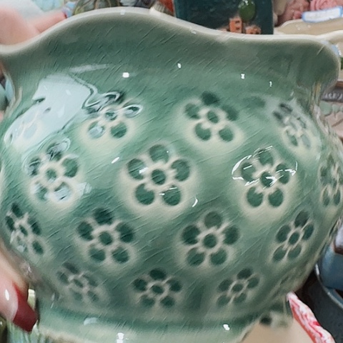 陶瓷陶瓷111111瑕疵。