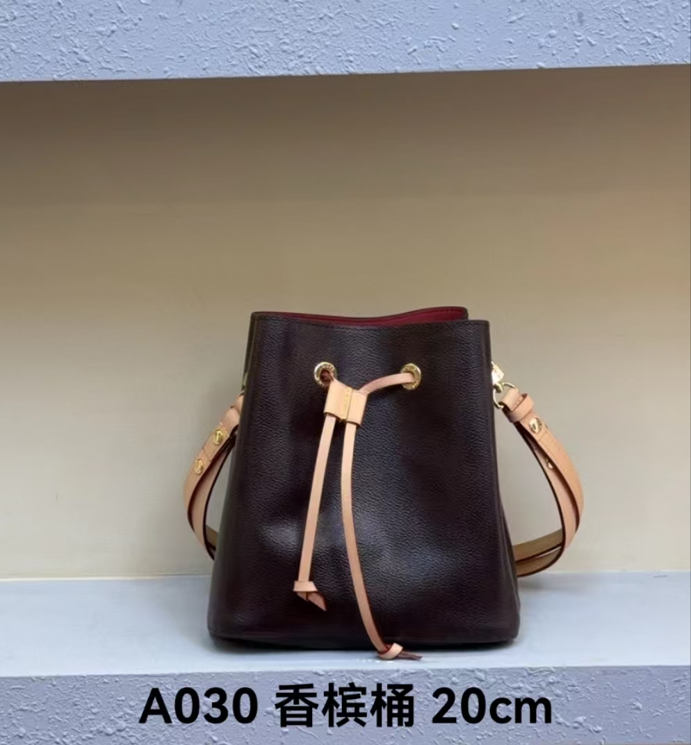 A030 香槟桶 20cm【里外标全对】现货带礼盒包装单肩包