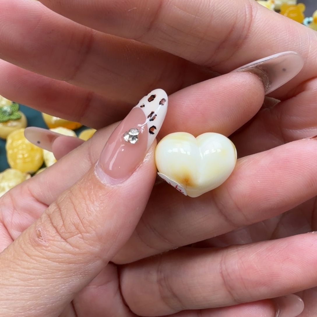 顶***妈琥珀未镶嵌裸石蜜蜡