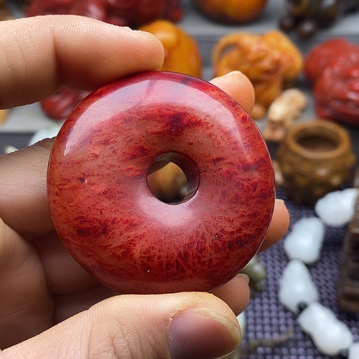 未镶嵌蛇纹石玉颈饰