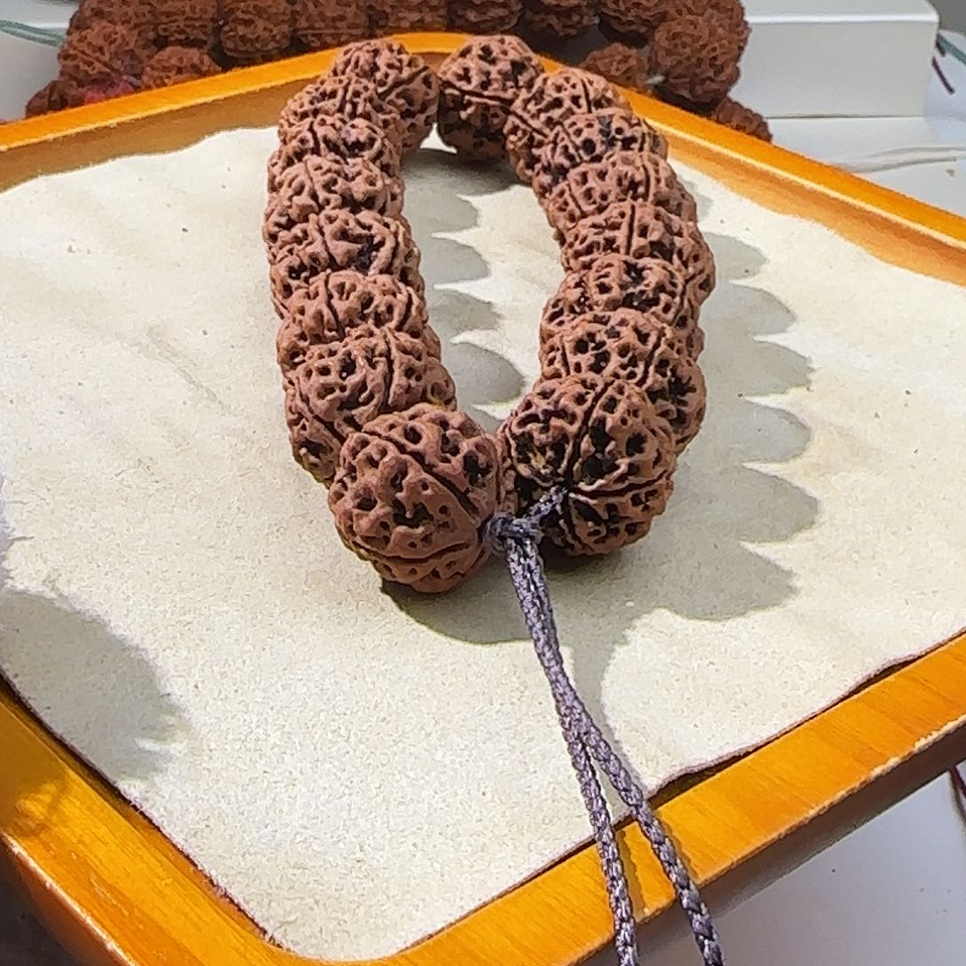 L****金刚菩提吊坠老安娜粗筋厚肉大镂空超头款