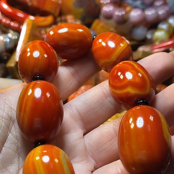 和***馆玛瑙/玉髓未镶嵌手链