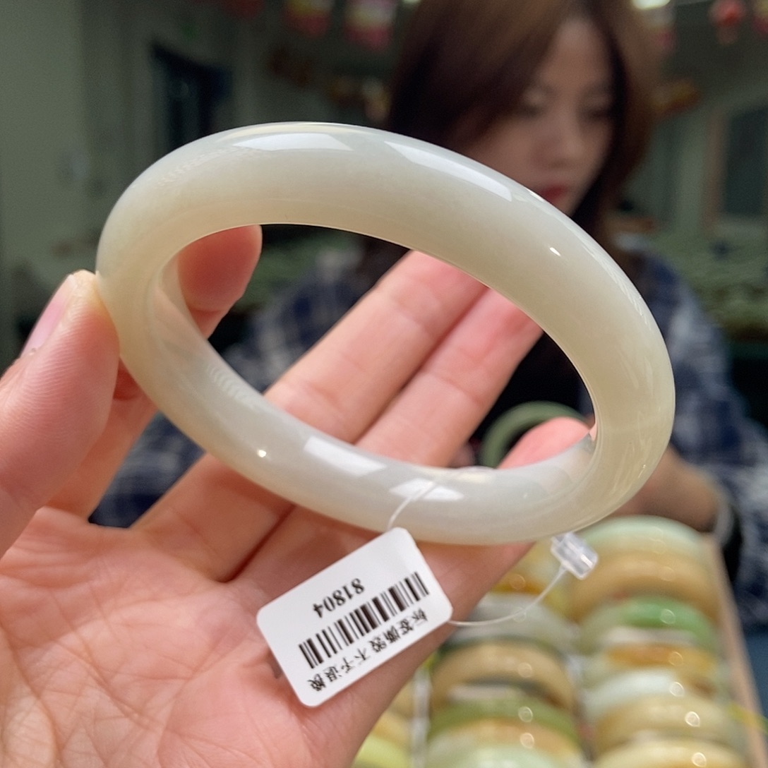 和田玉手镯未镶嵌57