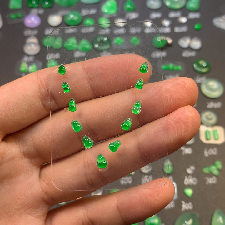 翡翠未镶嵌颈饰裸石葫芦