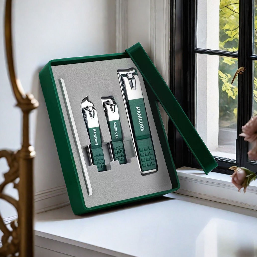 家用指甲刀套装防飞溅便携宿舍旅游指甲钳指甲剪四件套修甲工具盒