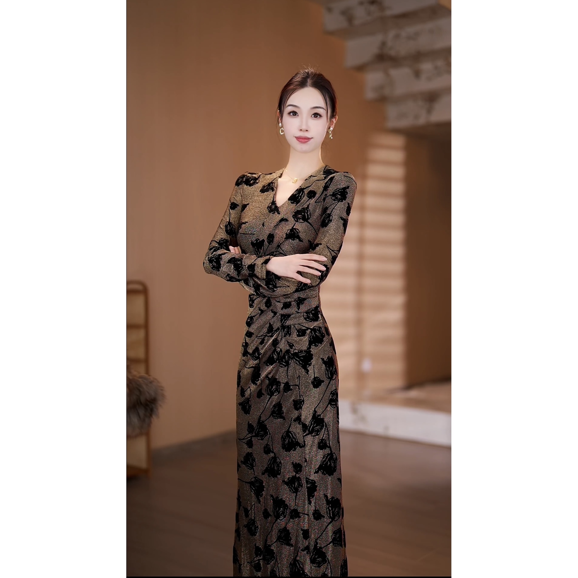 【宸相曦】咖金玫瑰显瘦高级小众修身法式长袖连衣裙-YL20095