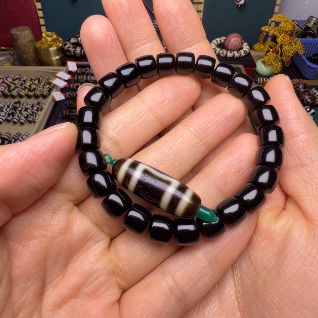 玛瑙/玉髓颈饰未镶嵌蒜*