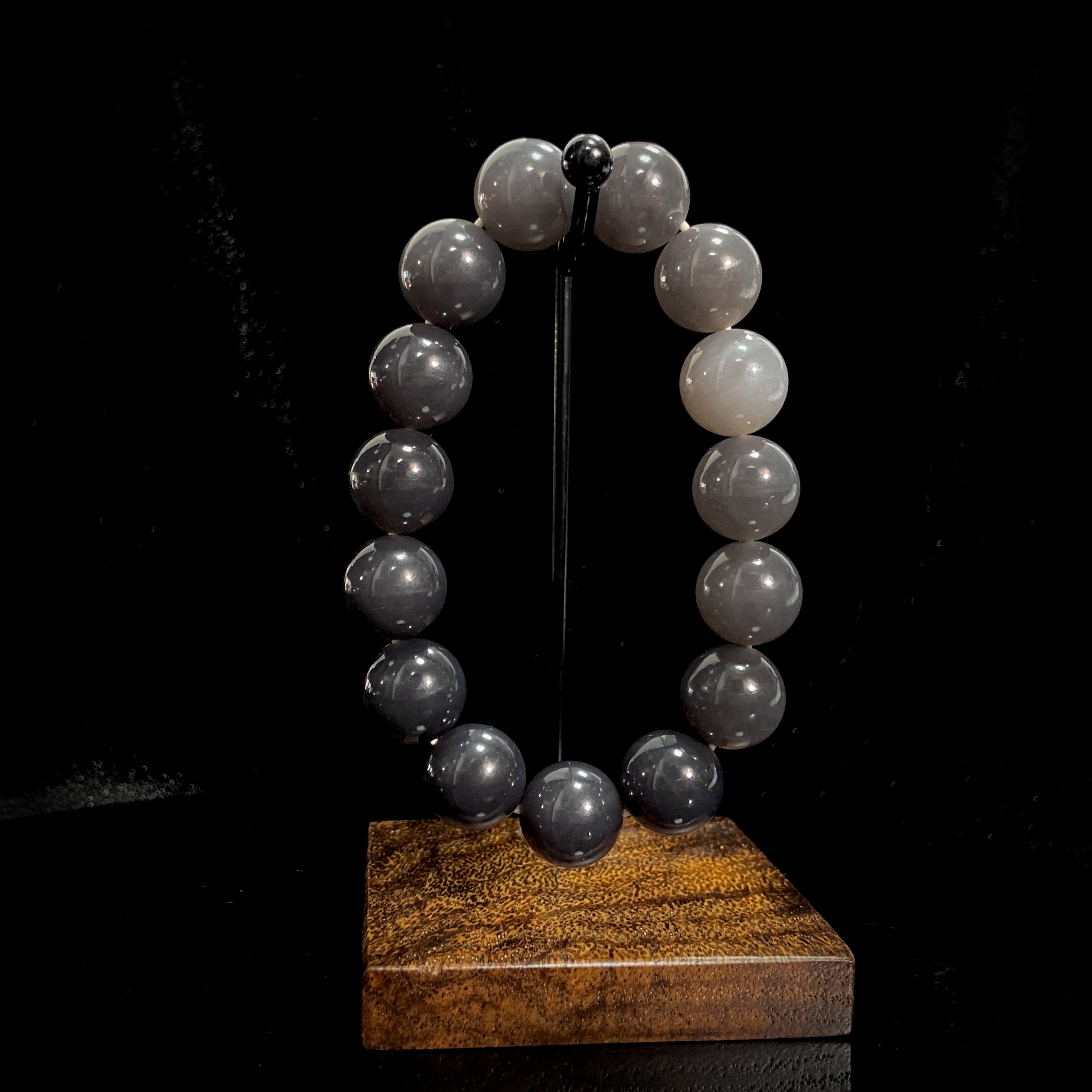 GY0037和田玉手串