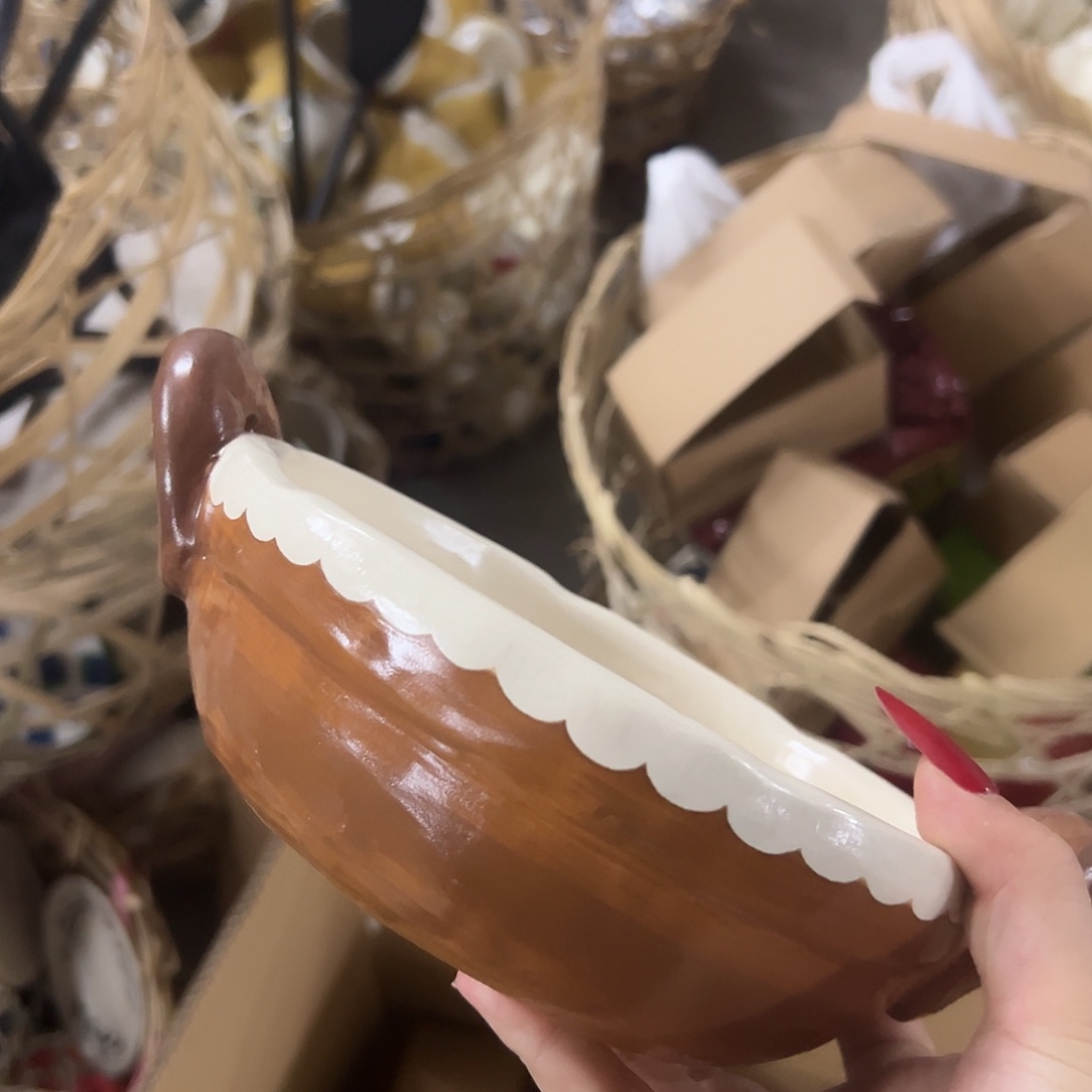 陶微瑕棕色双耳一个